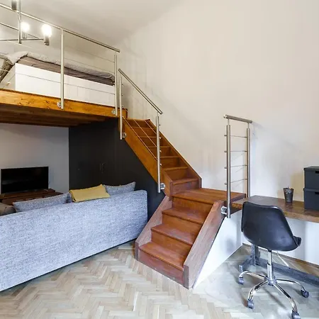 Loft-style Flat Next To Danube Budapesta