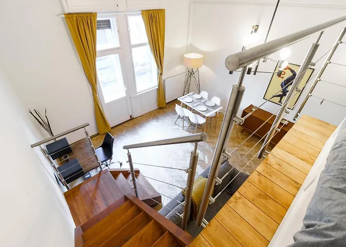 Apartman Loft-style Flat Next To Danube *